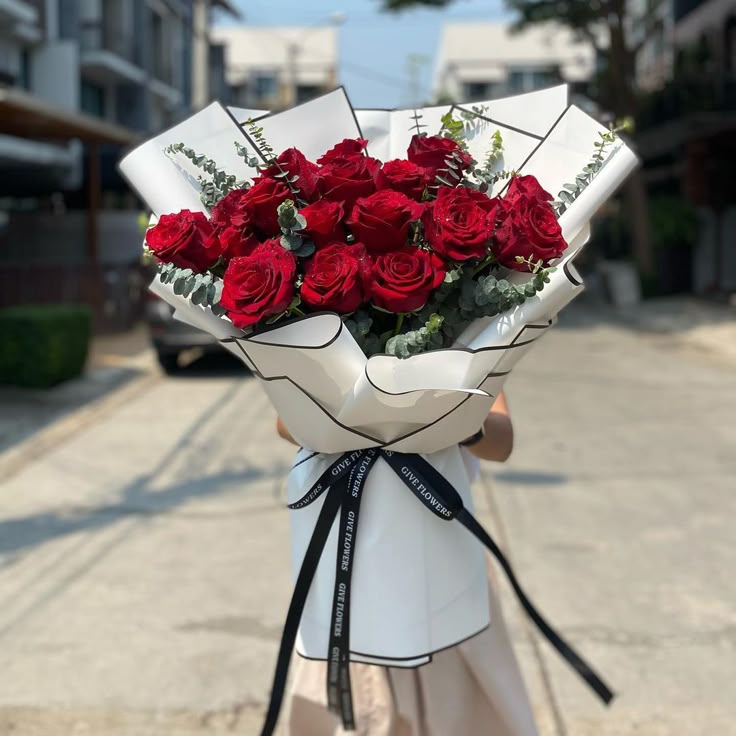 Red Roses Bouquet